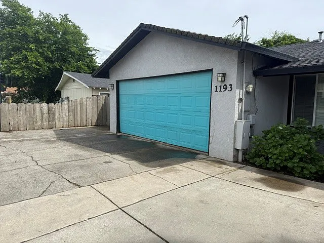 1193 East Ave — Photo 1