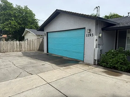 1193 East Ave Photo 1