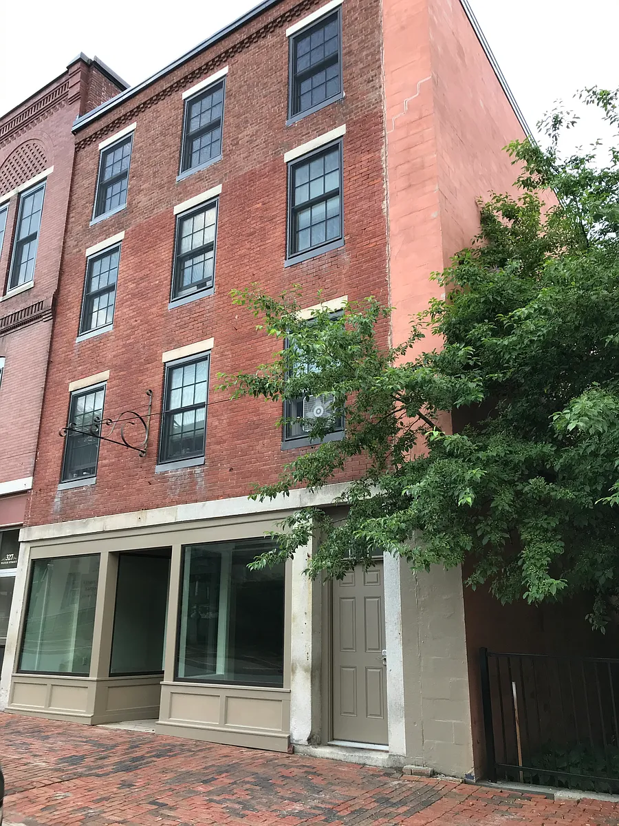 Building Photo - 323 Water St #2
