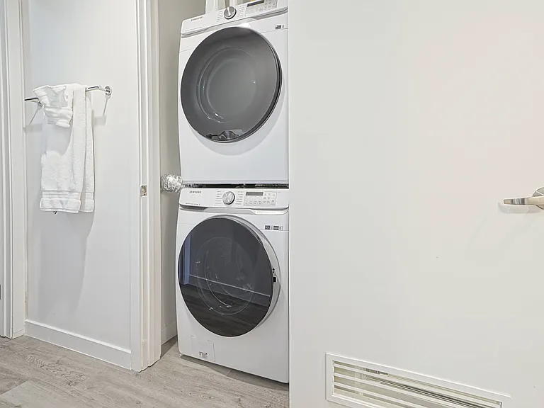 353 E Bonneville Ave #309 — Photo 41