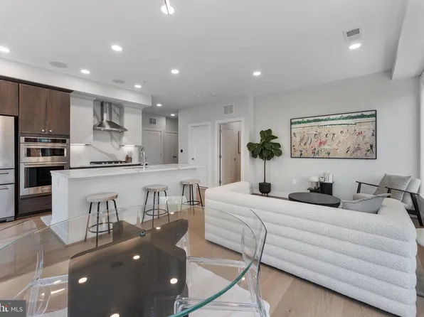 635 Slaters Ln #306, Alexandria, VA 22314