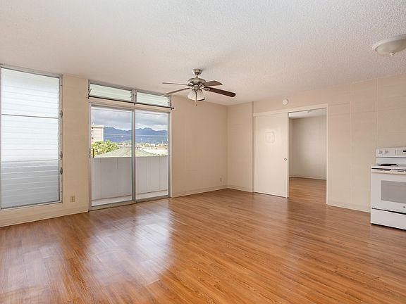 3rd image of 727 Pumehana St #303