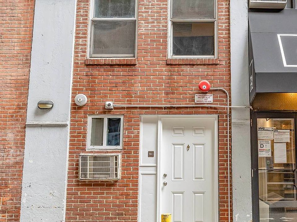1st image of 88 Fulton St #Townhouse 1