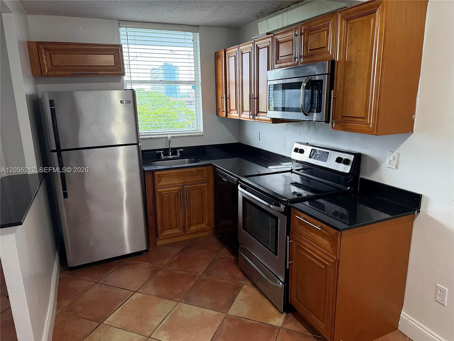 North Bay Villas Condo — Photo 1