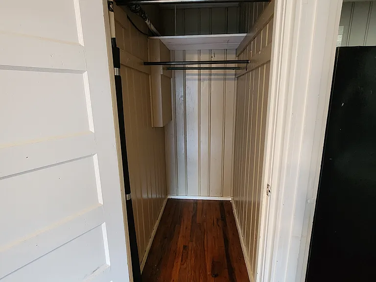 2300 W Lowden St — Photo 10