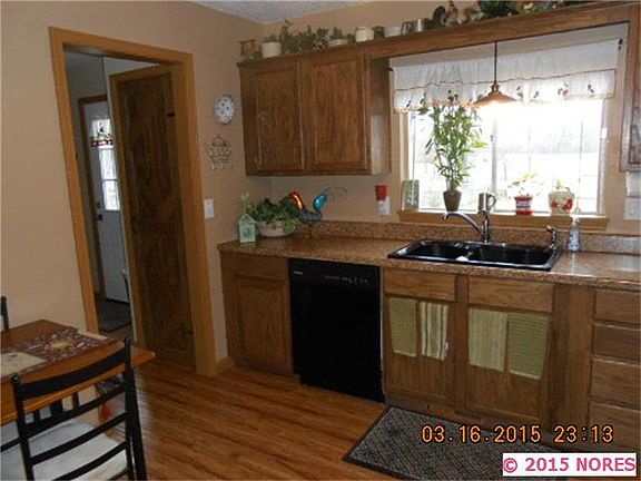 5th image of 1013 S Park St