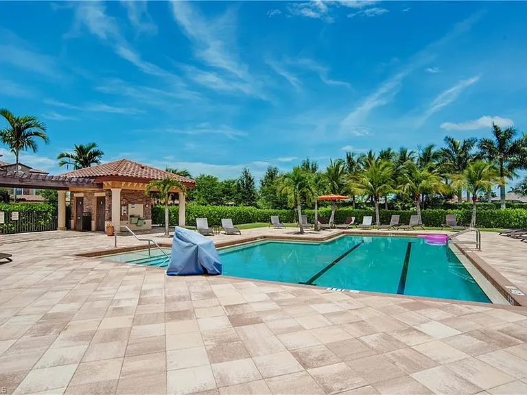 9735 Acqua Ct #622 — Photo 21