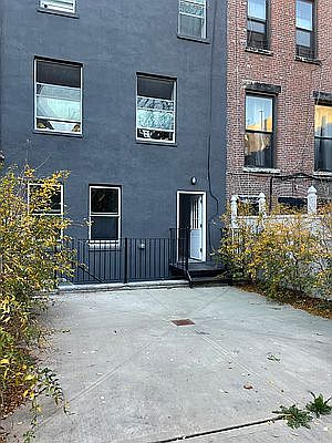 5th image of 10 E 128th St #1