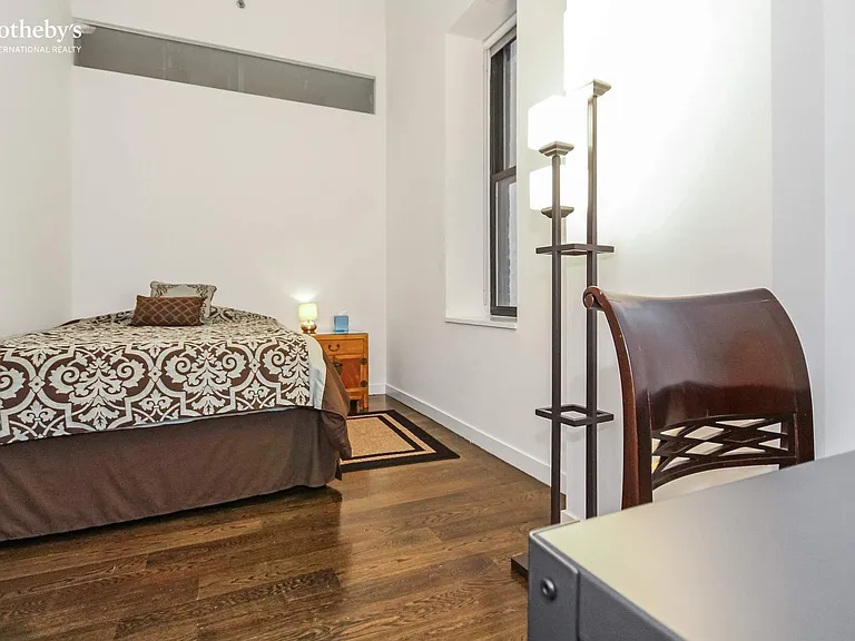 11 E 36th St #601 — Photo 7