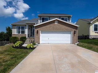 15260 Bondesson St, Bennington, NE 68007
