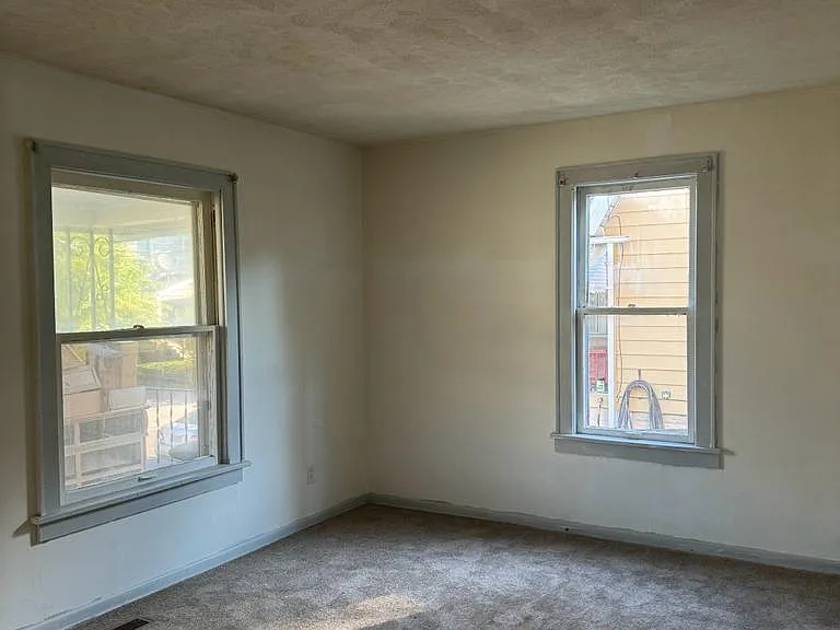 546 Baird St #A — Photo 9