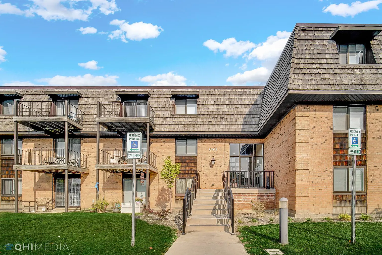 1 Oak Creek Dr APT 1301 photo 1