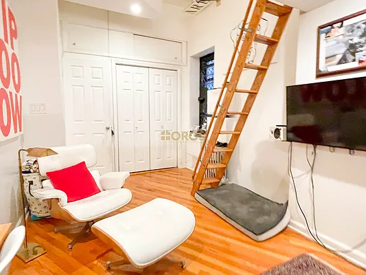 Rented by City Connections Realty | media 19