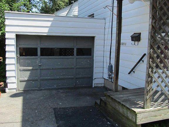 3rd image of 1921 1/2 Englewood Ter