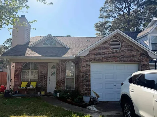 2 Carie Way, Valparaiso, FL 32580