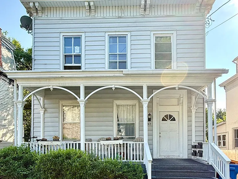 37 Green St — Photo 12