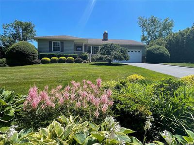 12 Bardwell Lane, Halesite, NY, 11743