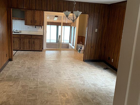 2nd image of 30 Woodland Ave