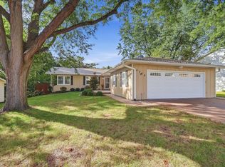 4308 Wittman Dr, Davenport, IA 52806