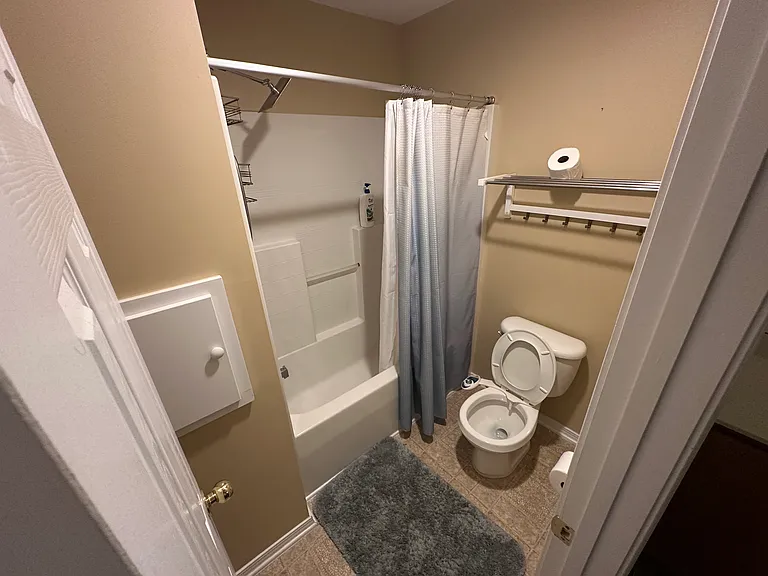 404 Treybrooke Dr — Photo 68