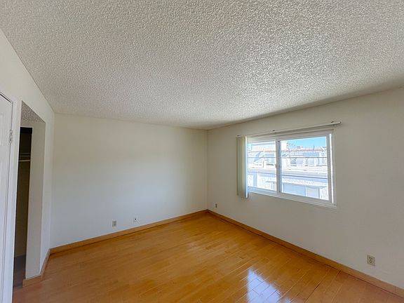 3rd image of 4300 Beverly Glen Blvd #110