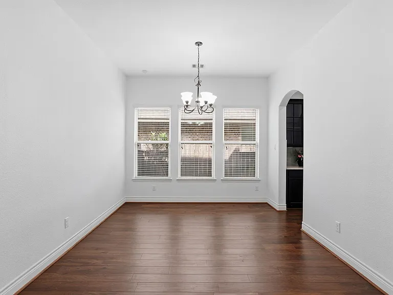 135 Deerfield Meadow Dr — Photo 10