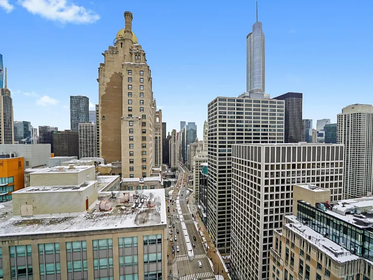 535 N Michigan Ave #1907 — Photo 17