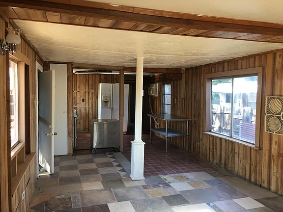 3rd image of 1454 W Kilburn St APT 7