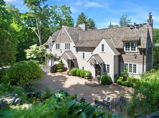 11 Dearfield Ln, Greenwich, CT 06831
