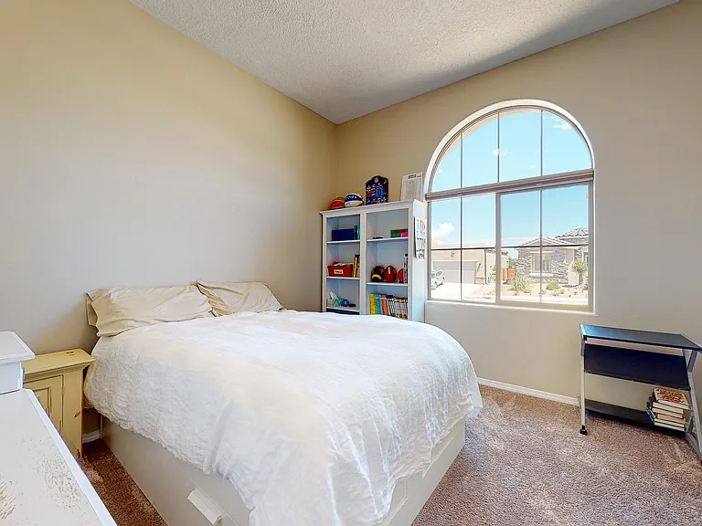 4139 Arboles Bonitos — Photo 13