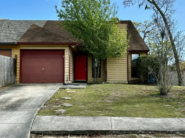 11571 Fort Caroline Lakes Dr, Jacksonville, FL 32225