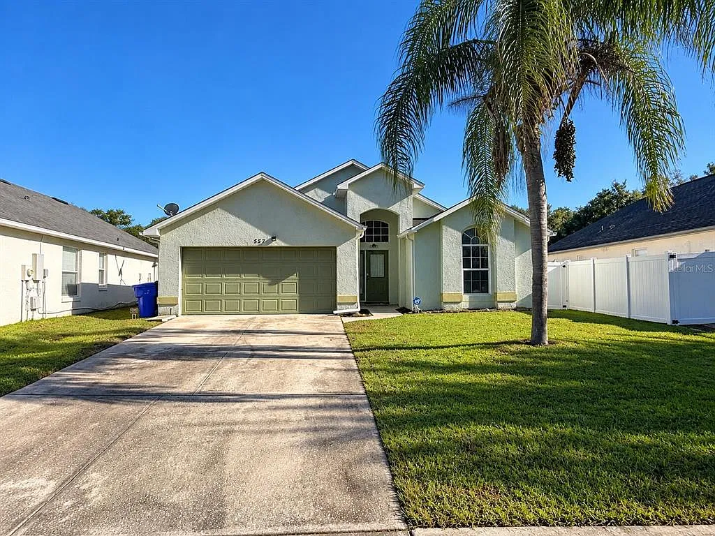 3 bed, 2.5 bath, 1499 sqft, $2,750 — Photo 2
