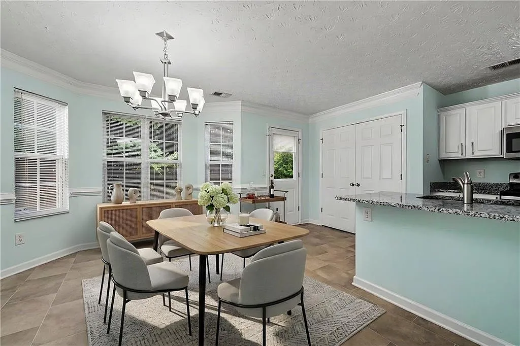 2 bed, 2.5 bath, 1387 sqft, $1,800 — Photo 3