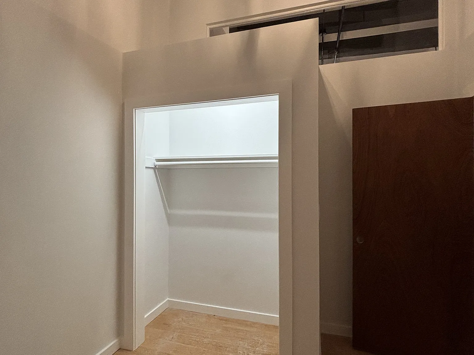 3 bed, 9999 sqft, $5,475 — Photo 4