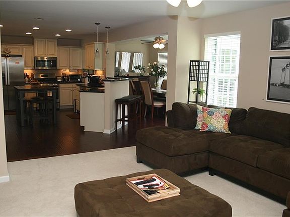 5th image of 28 Ashlyn Rise