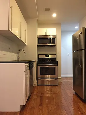 Rented by Platinum Forbes Global Properties | media 1