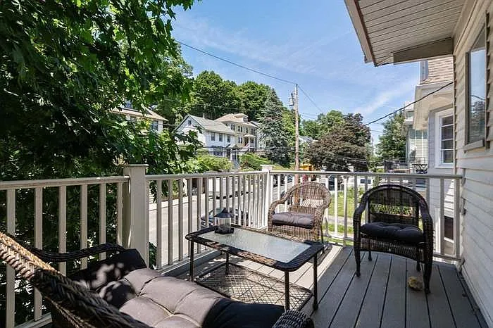 124 Brooks St #2 — Photo 12