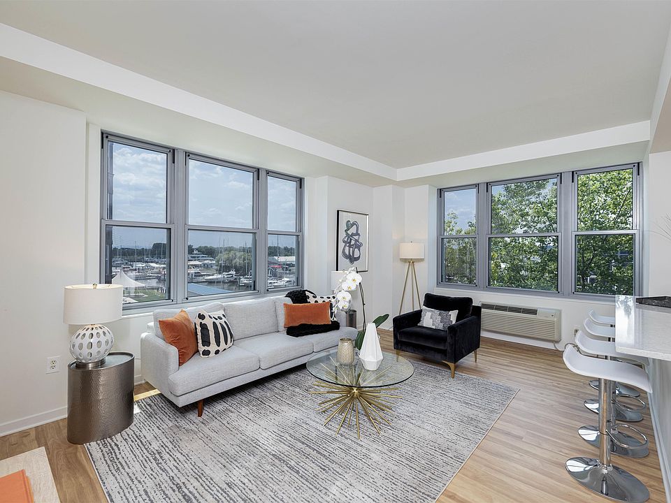 1st image of 149 Essex St APT 4Q