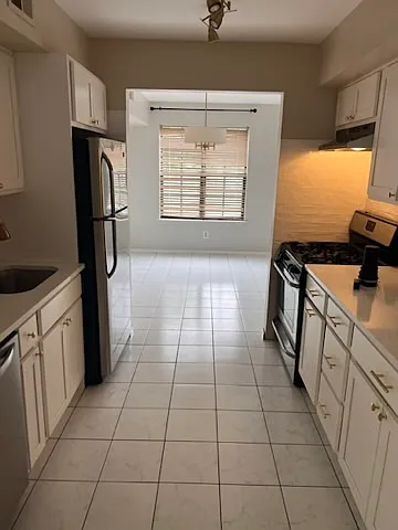 22 Malvern Way — Photo 1