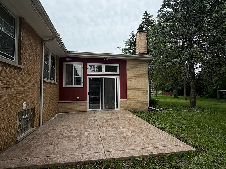 533 Ridge Ave — Photo 14