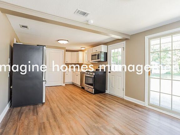 5th image of 1605 Pike Pkwy