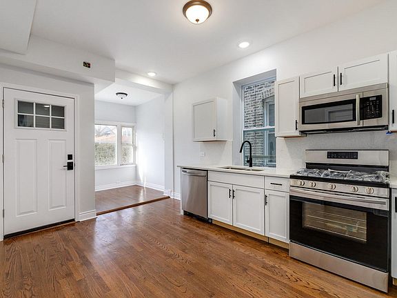 2nd image of 4440 S Campbell Ave Unit 1