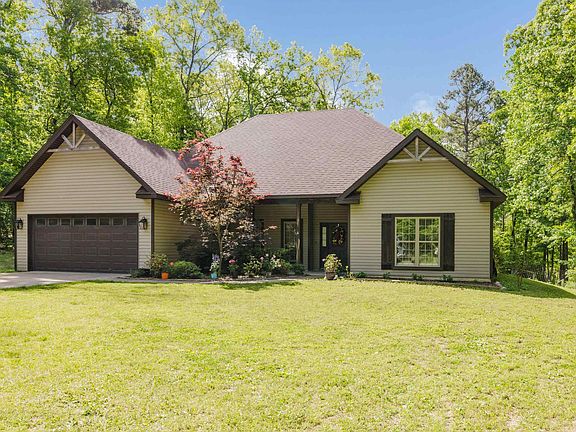 2nd image of 10676 Hinds Rd