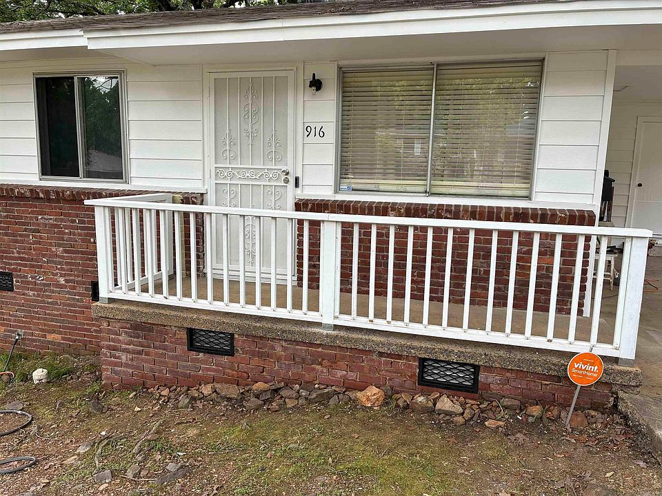 1st image of 916 W 50th St