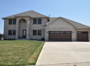 2860 S Centurion Ln, New Lenox, IL 60451