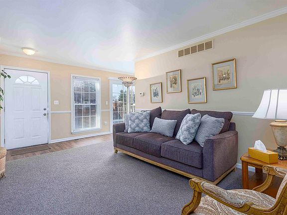 5th image of 15207 Renshaw Dr