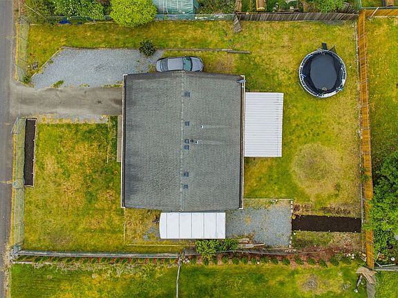 3rd image of 16805 9th Avenue E