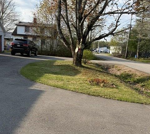 3rd image of 10 Happy Valley Rd