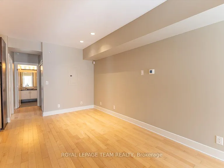 9 Balsam St W — Photo 9