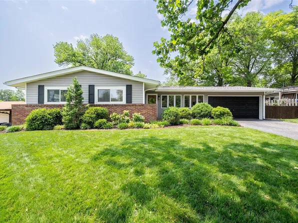 8765 Sturdy Dr, Saint Louis, MO 63126